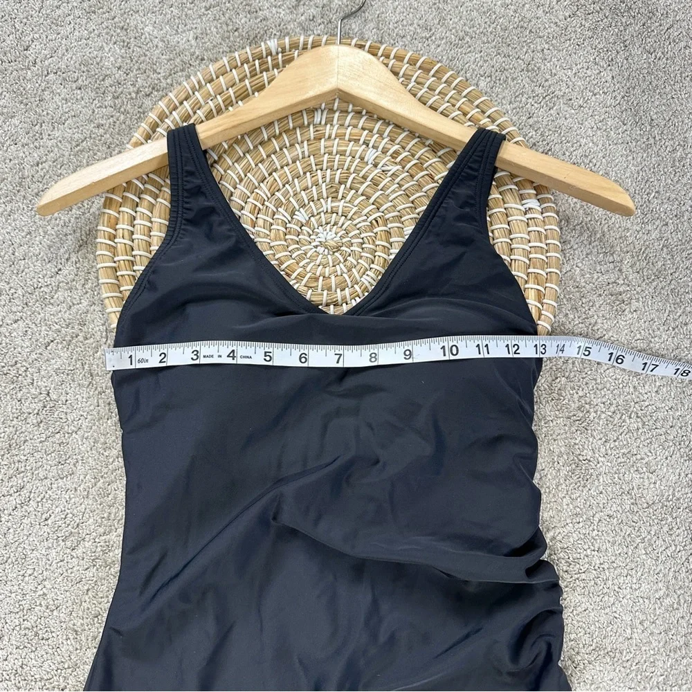 Speedo Women’s One-Piece V-Neck Swimsuit Wide Shoulder Straps in Black 10
